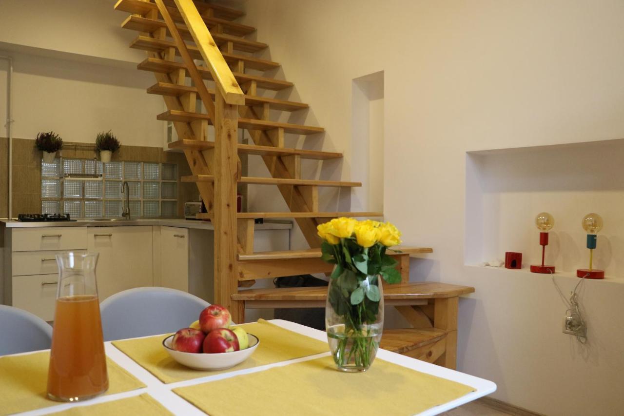 Fagaras Cosy Flat Villa Ngoại thất bức ảnh