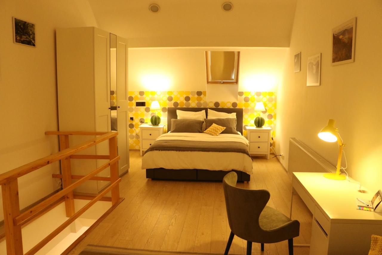 Fagaras Cosy Flat Villa Ngoại thất bức ảnh