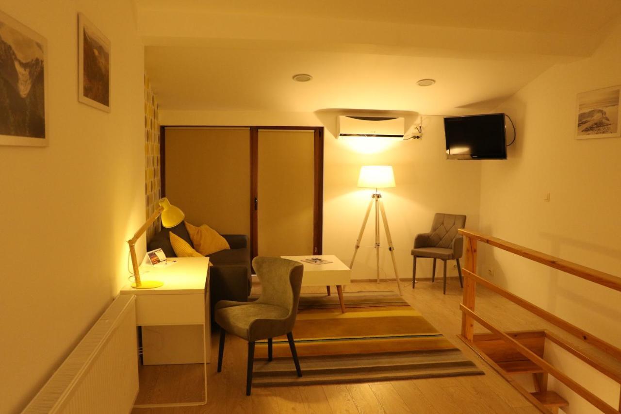 Fagaras Cosy Flat Villa Ngoại thất bức ảnh